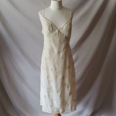 Midi Dress With Lining Size M 60s Slip Dress, 90s White Dress, Slip Dress Aesthetic, Gold Slip Dress, Korean Wedding Dress, Watters Wedding Dress, Empire Waist Wedding Dress, Bridal Wardrobe, Wedding Dress Prices