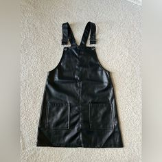 All Orders Ship Within 1-2 Business! Girls Faux Leather Overall Dress Condition: Brand New Without Tags Color: Black Size : 9/10 Measurements: Chest- 27-28.5in | Waist- 24-25.5in | Hips- 28.5-30in | Height- 53-55in Trendy Black Faux Leather Dress, Forever 21 Black Mini Dress For Fall, Black School Dresses For Fall, Black Dresses For School In Fall, Black Fall Dresses For School, Leather Overall Dress, Overall Dress, Forever 21 Dresses, 21 Dresses