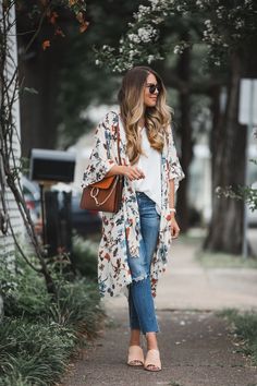 Stile Boho Chic, Dallas Fashion, Mode Abaya, Mode Boho, Boho Kimono, Boho Casual, Urban Chic, Spring Outfits Casual