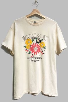 Dream it Oversized Natural T-Shirt Streetwear Floral Print Crew Neck T-shirt, Streetwear Floral Print Short Sleeve T-shirt, Streetwear Short Sleeve Floral Print T-shirt, Short Sleeve Floral Print T-shirt For Streetwear, Floral Print Short Sleeve T-shirt For Streetwear, Short Sleeve Floral Print Streetwear T-shirt, Graphic Tee With Floral Print And Crew Neck, Floral Print Graphic Tee With Crew Neck, Floral Print Crew Neck Graphic Tee