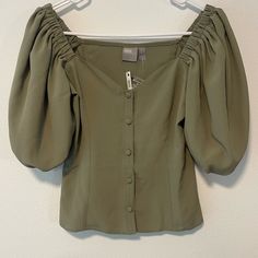 Asos Olive Button Up Blouse With Puffy Sleeves Size 4 Brand New!! Affordable Button-up Blouse With Pockets, Shirts With Puffy Sleeves, Luxury Green Button-up Blouse, Green Blouse Outfit, Grinch Costume, White Ribbed Top, Olive Green Blouse, Business Casual Outfits For Work, Asos Tops