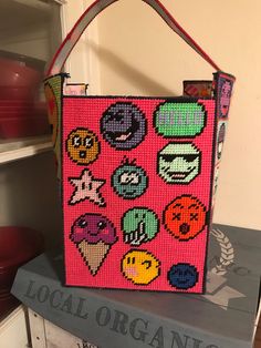 Emoji tote bag Star Emoji, La Chose, Plastic Canvas Tissue Boxes, Tote Organization, Crochet Design Pattern, Crochet Stitches For Beginners, Ideas Creativas, Crochet Design, Project Bag