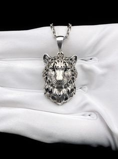 Sterling Silver Snow Leopard Pendant, Snow Leopard Lovers Gift, Animal Lovers Necklace, Wild Animal Jewelry,  Handmade Snow Leopard Jewelry Adorn yourself with the majestic beauty of the wilderness with our stunning Snow Leopard Pendant. Crafted with meticulous attention to detail, this pendant captures the grace and power of the elusive snow leopard. Make a statement with your jewelry and embrace the spirit of the wild with our Snow Leopard Pendant. ∙ M A I N ∙ I N F O R M A T I O N ∙  ♢ Materi Snow Leopard Jewelry, Leopard Jewelry, Lovers Necklace, Snow Leopard, Wild Animal, Rock Crystal, Lovers Gift, Animal Jewelry, Animal Lovers