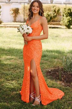 Oransje glitrende havfrue v nakke paljetter lang promkjole Orange Prom Dress, Orange Prom Dresses, Sparkly Party Dress, Rosa Coral, Prom Long, Sequin Prom Dress, Cute Mermaid, Sequin Prom Dresses, Evening Gowns Formal