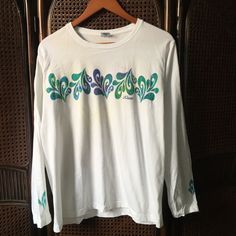 Crazy Hawaii long sleeve shirt Chest 20.5 Length 26 long sleeve 23 Good Condition ❌There are many stains on the picture Please look at the pictures before making a purchase 1-2 days after purchase will deliver Delivered by Thailand Post, free shipping Retro Long Sleeve Printed T-shirt, Retro Long Sleeve T-shirt For Spring, Retro Long Sleeve Tops With Screen Print, Summer Graphic Tee With Long Sleeves, Long Sleeve Graphic Tee With Screen Print, Graphic Tee With Long Sleeves And Screen Print, Long Sleeve Printed Graphic Tee Shirt, Long Sleeve Graphic Tee With Print, Long Sleeve Graphic Tee Shirt With Print