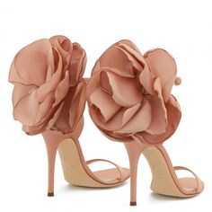 PEONY - Rosa - Sandalias Pink Bridal Shoes, Giuseppe Zanotti Heels, Perfect Heels, Floral Sandals, High Heels Shoes, Buckle Shoes, Womens Shoes High Heels, Toe Sandals, High Heels Stilettos