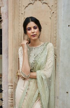 Asian Attire, Casual Indian Fashion, Dream Dresses, Desi Style, Traditional Attire