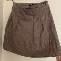 Beautiful Zara Skirt, Brand New With Tags. Perfect For Fall! Never Worn. Beautiful Colors Zara Skirt, Zara Skirts, Beautiful Colors, Womens Skirt, Zara, Brand New, Skirt, Tags, Women Shopping