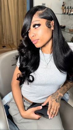 side part wave @darealonetho Short Middle Part Wig With Curls, Black Wig Side Part With Curls, Side Part Sew In Black Women, Side Part With Layers And Curls, Side Part Layered Curls, Side Part Quick Weave Hairstyles, Side Part Long Hairstyles, Deep Side Part Curls, Side Part Curly Quick Weave