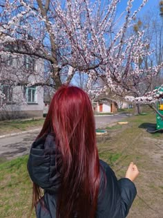 Dark Red Hair Color Aesthetic, Princess Aesthetic Red Hair, Dark Red Hair Aesthetic Curly, Wavy Red Hair Aesthetic, Long Curly Red Hair Aesthetic, Ginger Girls, Selfie Poses Instagram, Makeup Clothes, Selfie Poses