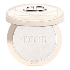 Dior Forever Luminizer - Dior Forever Luminizer with a high-impact iridescent glow, giving skin an instant boost of radiance and comfort all day long.BenefitsComposed of 95% natural-origin pigments, this highlighter is highly concentrated in shimmering pearlescent pigments, blending seamlessly for a radiant complexion. The formula is infused with wild pansy extract to hydrate the skin and provide lasting comfort, housed in a Dior couture compact. - Dior Forever Luminizer Dior Forever Couture Luminizer, Dior Highlighter, Wild Pansy, Highlighter Powder, Alat Makeup, Correcting Concealer, Natural Hydration, Dior Forever, Makeup Store