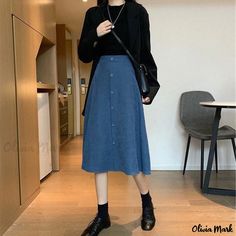 Olivia Mark - High-Waisted Midi Skirt in A-Line Style Blue Midi Skirt, Umbrella Skirt, Skirts Midi High Waisted, Midi Skirts, Modest Fashion Outfits, Types Of Skirts, Bodycon Mini Dress, Olivia Mark, A Line Skirt