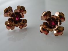 "Harry Iskin 10K gold filled brooch and sterling silver screw back earrings. Red rhinestones. Brooch marked: 1/20 10K and Harry Iskin logo. Size: 3\" x 2\" Earrings marked: sterling, diameter 7/8\". Gold over silver. Excellent vintage condition. 1940s" Vintage Rose Gold Flower Earrings, Vintage Rose Gold Brooch Jewelry, Vintage Flower Shaped Earrings For Anniversary, Vintage Rose Gold Flower Earrings For Wedding, Vintage Screw Back Clip-on Earrings For Gift, Rose Gold Vintage Flower Earrings For Gift, Vintage Rose Gold Flower Earrings Gift, Vintage Red Flower Shaped Jewelry, 2 Earrings