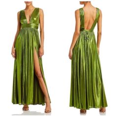 Bronx & Banco Romi Goddess Gown In Green Size Medium Sleeveless Plunge Neckline Plated Metallic Fabric Dual Front Slits In Good Pre-Owned Condition Approximate Measurements: Waist (Unstretched): 24” Length: 61” Tags: Long, Event, Special Occasion, Party, Evening, Wedding Guest Bin 27 Evening Wedding Guest, Bronx And Banco Dresses, Gown Green, Goddess Gown, Bronx And Banco, Maxi Gown, Evening Wedding, Plunge Neckline, Metallic Fabric