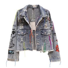 Women Street Fashion, Fashion Graffiti, Fringe Jeans, Female Shorts, Woman Personality, Women Street, Cropped Denim Jacket, Denim Jacket Women, Denim Jean Jacket