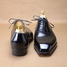 New Handmade Black Narrow Toe Leather Formal Decent Shoes, Blackish Narrow Toe Stylish Lace UP Shoes sold by Branded_fashion2020 on Storenvy Men Suit Shoes, Gentleman Shoes, Trending Topic, Leather Formal Shoes, Leather Wedding, Handmade Leather Shoes, Brown Loafers, Leather Brogues, Office Shoes