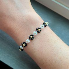 Beaded Flower Bracelet Black Daisy Bracelet Gold Bracelet Beaded Jewelry Seed Bead Bracelet Matching Friendship Bracelet Set Gift for Her - Etsy Beaded Flower Bracelet, Bracelet Matching, Black Daisy, Daisy Bracelet, Seed Bead Bracelet, Bracelet Beaded, Bracelets Handmade Beaded, Bracelet Black, Seed Bead Bracelets