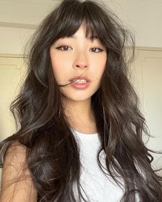 annie x3 (@_annie_annie_annie_) • Instagram photos and videos Messy Hair With Bangs, Curly Messy Hair, Asian Haircut, Fairy Hair, Hair With Bangs, Hair Help, Long Hair With Bangs, Messy Hair, Rose Hair