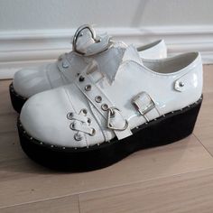 Never Worn Harajuku Style White Platform Clogs Size 8 Harajuku Shoes, Uniqlo Bags, Harajuku Style, Platform Clogs, White Platform, Harajuku Fashion, Boot Sandals, Rain And Snow Boots, Mule Clogs