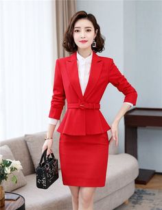 Business Suit For Women, Winter Skirt Fashion, Skirt Winter, Coat Skirt, Womens Suits Business, Cozy Coats, Blouse Skirt, Suit For Women, Blazer And Skirt