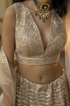 Blowes Design Latest Back, Lehenga Blouse Designs Latest Traditional, Sheer Top Outfit Classy, Sleeveless Blouse Designs, Blouse Designs Catalogue, Backless Blouse Designs, Lehenga Blouse Designs