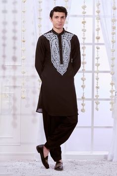 Black straight kurta with contrasting white paisley pattern dori embroidered bodice and cuffs. Comes with solid pyjama. - Aza Fashions Traditional Embroidered Semi-formal Sets, Semi-formal Embroidered Traditional Wear, Semi-formal Black Embroidered Sets, Black Sets With Embroidered Sleeves For Eid, Dori Work, Kurta Set For Men, Pajama Pattern, Embroidered Bodice, Straight Kurta