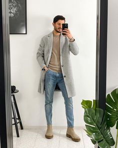 Spain Winter Outfits Men, Warm Color Outfits Men, Nyc Winter Men Outfit, Men’s New York Winter Outfits, Nyc Men’s Outfit Winter, Men’s Winter Outfits Snow, Mens Winter Fashion Outfits, Ny Outfits, Japan Outfit