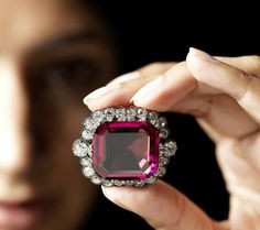 Rare 50-Carat 'Hope Spinel' Up For Auction With $310,000 Estimate - ForbesLife Jewelry Crown, Golden Rings, Spinel Ring, Pink Spinel, Spinel Gemstone, Gift Suggestions, Needful Things, Gems And Crystals