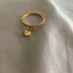 -Gold Ring With Heart Dangling Charm And Small Gems -Great Condition -Never Worn -Size 5 Gunmetal Ring, Double Finger Ring, Rose Gold Opal Ring, Charm Ring, Classic Wedding Rings, Cz Rings Engagement, 5 Rings, Engagement Ring Sizes, Charm Rings