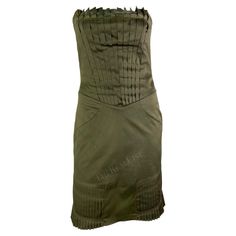 Check out this item from 1stdibs! S/S 2004 Gucci by Tom Ford Olive Green Fan Pleated Strapless Mini Dress: https://www.1stdibs.com/id-v_14879692 Gucci Knee-length Cocktail Dress, Elegant Sleeveless Gucci Mini Dress, Elegant Gucci Cocktail Mini Dress, Fitted Sleeveless Gucci Mini Dress, Silk Fitted Pleated Mini Dress, Silk Pleated Fitted Mini Dress, Fitted Silk Pleated Mini Dress, Gucci Mini Dress For Evening, Gucci Knee-length Dress For Spring