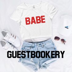 Babe Crop Top Funny Crop Tops, Graphic Tees Street Style, Free Crop Tops, Feminist Fashion, Custom Crop Top, Travel Fashion Girl, Graphic Crop Top, Heart Top, Summer Crop Tops