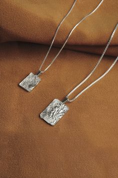 Couples Necklace Matching, Silver Clavicle Chain Necklace With Rectangular Pendant, Silver Charm Necklaces With Clavicle Chain, Silver Charm Necklace With Clavicle Chain And Rectangular Pendant, Silver Rectangular Charm Necklace, Silver Engraved Rectangular Charm Necklace, Silver Rectangular Engraved Charm Necklace, Clavicle Chain Necklace With Rectangular Pendant, Engraved Silver Rectangular Charm Necklace