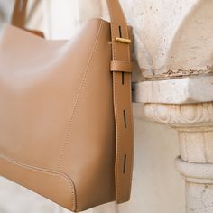 Genuine Leather Tote Bag for Women With Crossbody Strap, Shoulder Tote Bag, Soft Leather Beige Campus Bag Large, Bucket Bag, Tote Everyday - Etsy Ukraine Genuine Leather Totes, Crossbody Tote Bag, Leather Bucket Bag, Crossbody Tote, Shoulder Tote Bag, Leather Tote Bag, Large Bags, Leather Tote, Leather Crossbody