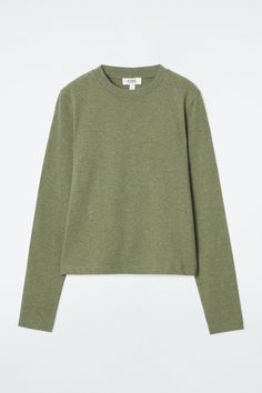 CLEAN CUT LONG-SLEEVED T-SHIRT - GREEN MÉLANGE - T-shirts - COS Belted Cape, Earthy Green, Denim T Shirt, Women Magazines, Genetically Modified, Vibe Clothes, Cotton Shirts, Vest Shirt, Home T Shirts