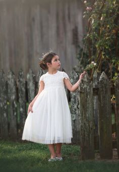 Girls First Communion Dresses, Holy Communion Dresses, Ivory Flower Girl, Ivory Flower Girl Dresses, First Communion Dress, First Communion Dresses, Wedding Flower Girl Dresses, Baptism Dress, Communion Dresses