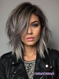 Silver Hair Ideas For Brunettes, Shoulder Length Gray Hair With Bangs, Grey Hair Shoulder Length, Silver Hair With Dark Roots, Razored Haircuts, Haircuts Women, Hair Blowout, Braid Videos, Tutorial Hair