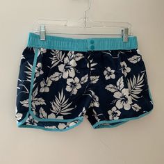 Please Refer To Measurements For Sizing. Velcro Closure. Nwot Blue Tropical Shorts For Beach Season, Blue Hawaiian Shorts For Beach Season, Blue Hawaiian Shorts For Vacation, Blue Tropical Short Swimwear, Blue Hawaiian Vacation Shorts, Blue Summer Bottoms For Vacation, Blue Tropical Beach Shorts, Blue Hawaiian Beach Bottoms, Blue Bottoms For Beach Party Vacation