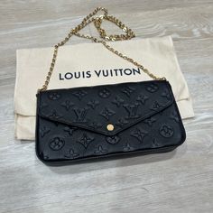 Never Used Louis Felicie Pouchette In Black Monogram Empreinte Leather. In Perfect Condition. This Is A Current Lv Item But The Black Is Currently Unavailable (Or Hard To Find!). Some Pictures Included Are From The Website To Show Dimensions. Includes Removable Zipped Pocket And Removable Flap Pocket With 8 Card Slots. Gold Hardware And Removable Gold Chain. Dust Bag. Lv Pouchette Bag, Aesthetic What’s In My Bag, Louis Bag Vuitton, Timeless Designer Bags, Felicie Pochette Louis Vuitton Outfit, Lv Bag Black, Black Lv Bag, Louis Vuitton Black Bag, Designer Handbags Aesthetic