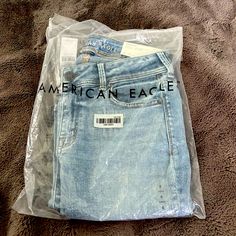 American Eagle Classic Blue Jeans Size 6 Long Super Stretch Brand New Still Packaged * Free Shipping * Kick Boot Getaway Light Ae Jeans, Jeans American Eagle, Long Jeans, Distressed Denim Jeans, American Eagle Jeans, American Eagle Outfitters Jeans, Christmas Wishlist, Classic Blue, Vintage Jeans