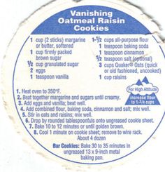 the label for an oatmeal raisin cookie is shown in blue and white