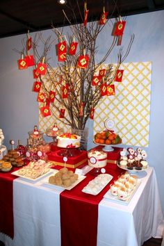 Asian Themed Party, Asian Party Decorations, Chinese Theme Parties, Chinese Birthday, Chinese Party, Party Design Ideas