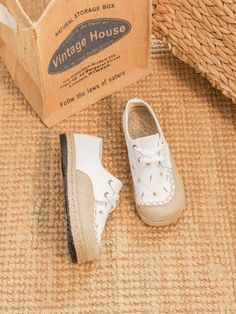 Cactus Rose | Irena Daisy Linen Espadrille - Cream – SMAIBULUN Linen Shoes, Cactus Rose, Linen Design, Stylish Shoes, Espadrilles, Cactus, Daisy, Spring Summer, Twist