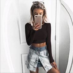 New Size M Make Me Offer Casual Crop Top For Night Out, Casual Fall Top For Night Out, Spring Women, Crop Top Shirts, Spring Shirts, Crop Top Blouse, Basic T Shirt, Knit Tees, Knitted Tshirt