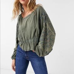 This Runs Big. More Like A Small Medium Pink Velvet Top, Tops Bonitos, Lace Tube Top, Floral Print Crop Top, Flirty Tops, Black Mesh Top, Free People Blouse, Boho Tunic Tops, Tunic Tank Tops