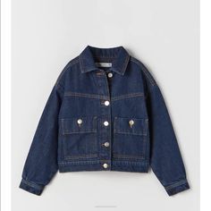 Quilted Cropped Denim Jacket With Lapel Collar And Long Sleeves. Front Button Closure. Front Patch Pockets With Button Closure. Pleat And Buckle Detail At Back. Color Blue | 2295/709 Outer Shell 100% Cotton Lining 100% Cotton Filling 100% Polyester Size 11-12 Years Old About 152 Cm Zara Denim Button-up Jacket With Pockets, Zara Button-up Denim Jacket For Winter, Zara Denim Outerwear With Pockets, Zara Blue Denim Jacket With Pockets, Blue Zara Denim Jacket With Pockets, Zara Denim Blue Jacket For Winter, Blue Zara Denim Jacket For Winter, Zara Button-up Denim Jacket With Button Closure, Trendy Zara Button-up Denim Jacket