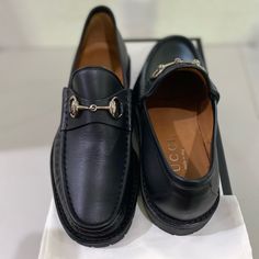 Gucci Mens Laredo Calfskin Mens Horsebit Loafers 8.5d Black. This Is An Authentic Pair Of Gucci Calfskin Mens Laredo Horsebit Loafers Size 8.5d In Black. These Chic Loafers Are Crafted Of Smooth Calfskin Leather In Black. They Feature A Silver Horsebit Embellishment, A Rounded Toe, And A 1.50 Wedge Heel. These Have A Unique Look For The Right Occasion, From Gucci. Condition Is Brand New! Comes With Box And Shoe Sleeve. Serial Number: 016343 8.5d Original Price: $920.00 Plus Tax. Leather Business Shoes With Horsebit Detail, Business Leather Shoes With Horsebit Detail, Leather Horsebit Business Shoes, Leather Horsebit Shoes For Business, Luxury Leather Loafers With Horsebit Detail, Gucci Round Toe Dress Shoes For Work, Gucci Classic Dress Shoes With Round Toe, Gucci Dress Shoes With Round Toe For Work, Gucci Dress Shoes For Workwear With Round Toe