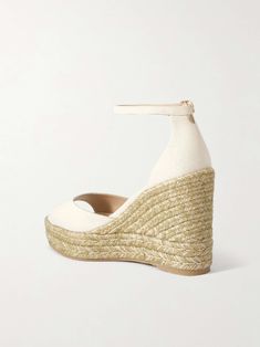 Chic Espadrilles With Wedge Heel And Woven Sole, Chic Espadrilles With Woven Sole And Wedge Heel, Chic Straw Platform Espadrilles, Straw Platform Espadrilles, Summer Platform Espadrilles With Straw, Chic Natural Espadrilles With Woven Sole, Summer Platform Espadrilles Made Of Straw, Summer Straw Platform Espadrilles, Chic Straw Espadrilles