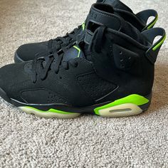 Never Worn, Need New Insoles. Slight Yellowing Black Jordan Shoes With Translucent Outsole For Streetwear, Black Low-top Jordan Shoes With Translucent Outsole, Sporty Black Jordan Shoes With Translucent Outsole, Jordan Retro 6, Retro 6, Shoes Jordan, Jordan Black, Jordans For Men, Jordan Retro