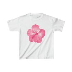 Where to shop and how to style five of the most wearable, top trends from London Fashion Week spring/summer 2024. Pink Flower Pattern, Baby Tee Shirts, Women Summer Casual, Streetwear Clothes, Y2k Baby Tee, Retro Tops, Floral Outfit, Mode Ootd, Short Sleeve Cropped Top