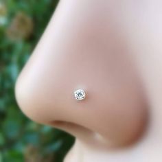 Stud Nose Rings, Nose Peicerings Stud, Ring Gold Design, Nose Stud Jewelry, Diamond Nose Piercing, Cute Nose Studs, Gold Nose Ring Stud, Nose Peircing, Alexandria Morgan